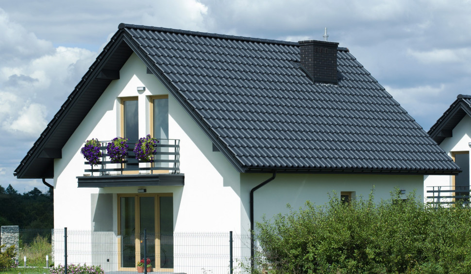 TITANIA jest jedną z najczęściej polecanych dachówek ceramicznych w projektach domów przez czołowe biura architektoniczne.