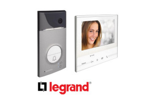 Jak wybrać wideodomofon premium w dobie AI, żeby realnie podnieść bezpieczeństwo wejścia?