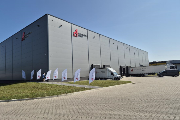 Nowe Centrum Logistyczne Aalberts hydronic flow control w Lesznie już działa. Firma przyspiesza dostawy w regionie