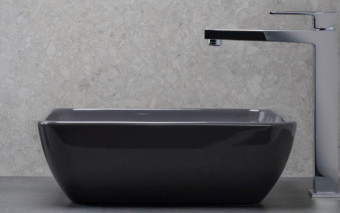 Jak urządzić łazienkę w stylu loftowym? Złote zasady