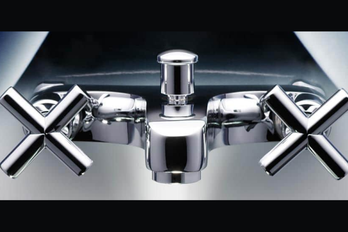 Montaż baterii ściennej i stojącej: Robisz to źle? Sprawdź kluczowy wymiar