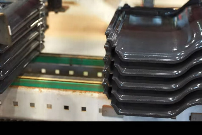 Jak powstają dachówki ceramiczne Röben? Od gliny po dach na lata