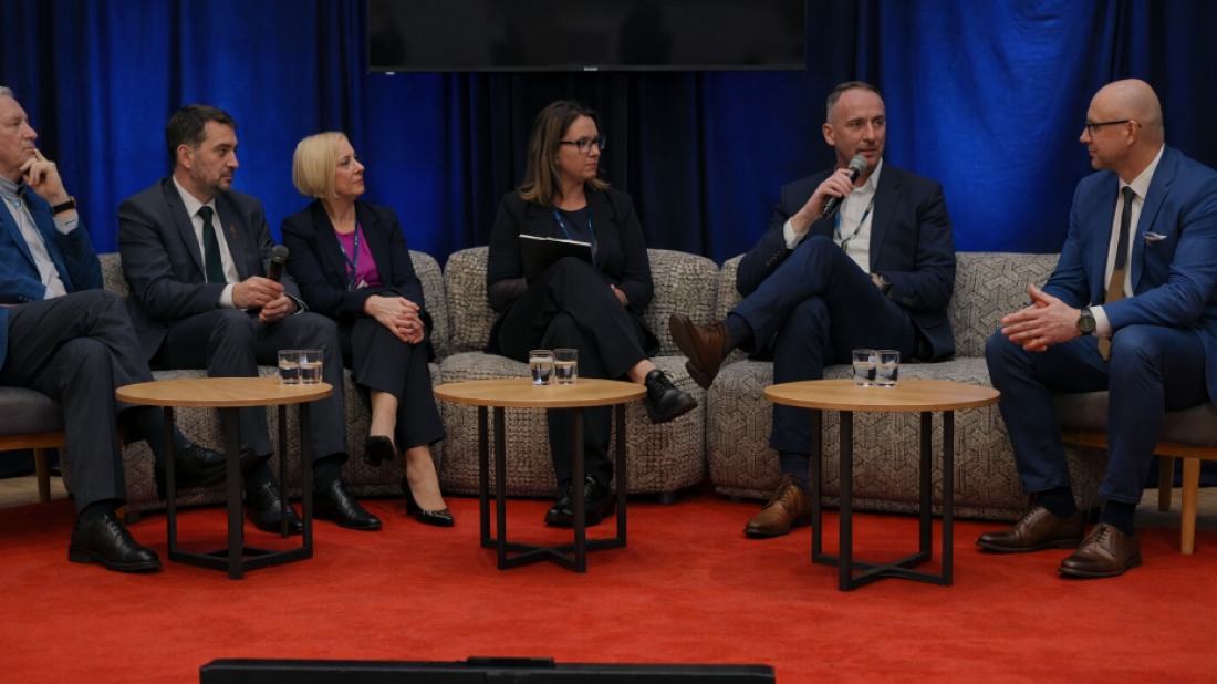 Monter stolarki budowlanej w Polsce: Dlaczego ten zawód będzie zyskiwał na znaczeniu i jak certyfikacja zmienia rynek?