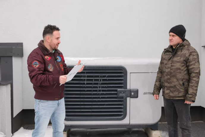 Dom z 1989 roku i TYLKO pompa ciepła. Realne rachunki po 3,5 roku przy mrozach do -21°C!