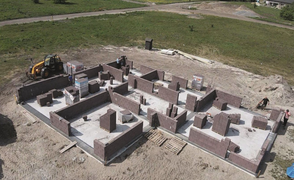 ściany domu z keramzytobetonu