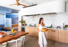 Jakie materiały wybrać do kuchni ogrodowej, by przetrwała słońce, deszcz i upał?