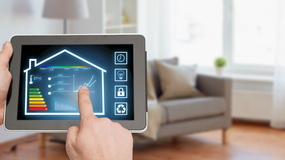 Termostat pokazuje 22°C, a w domu odczuwamy zimno. Błędy wskazania, czy za mało termostatów?