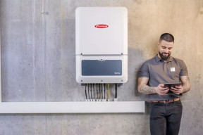 Falownik w instalacji fotowoltaicznej - od niego zależy, ile energii naprawdę wykorzystasz