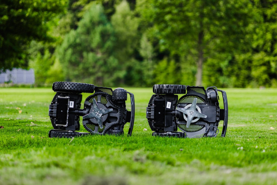 Ambrogio Robot stalowy nóż w ksztacie gwiazdy