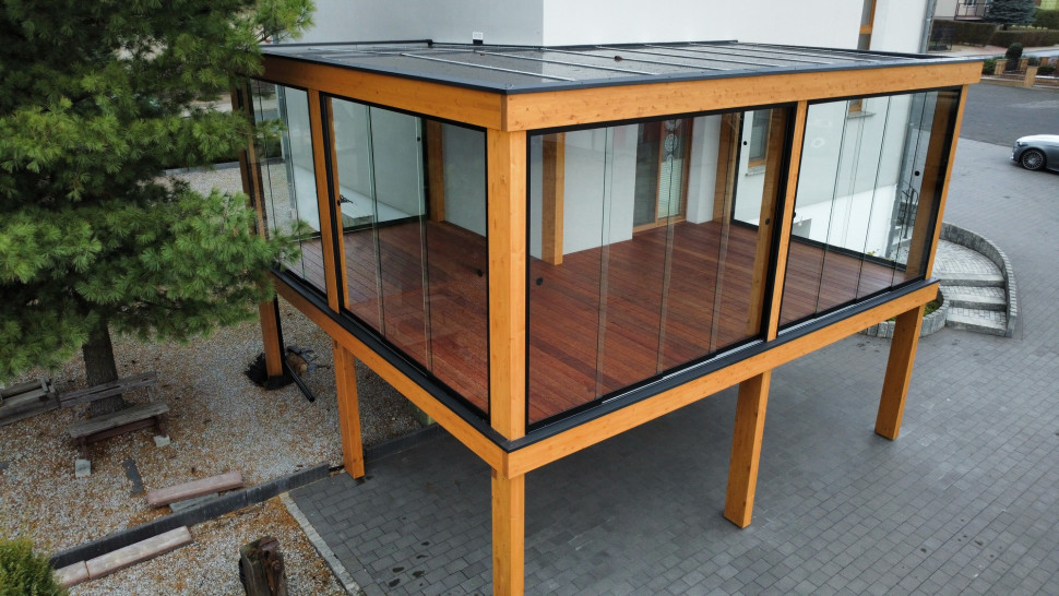 Taras pokryty deską Angelim amargoso (fot. JAF)