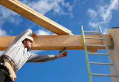 Jak przygotować drewno konstrukcyjne przed rozpoczęciem budowy?