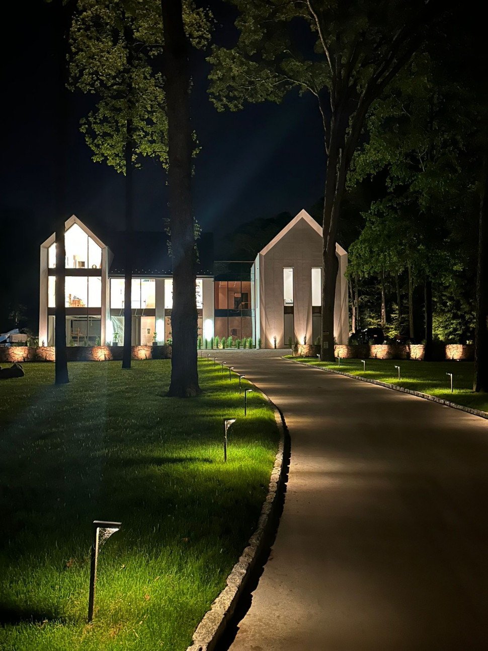 Domy pasywna charakteryzują się ekstremalnie niskim zapotrzebowaniem na energię użytkową.