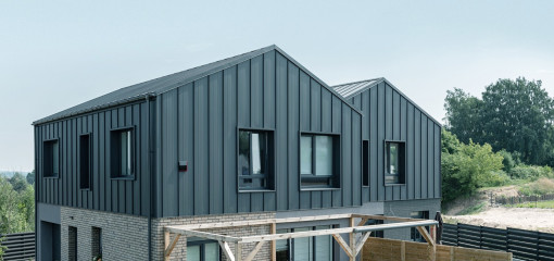 Kiedy panel na rąbek to naprawdę dobry wybór?