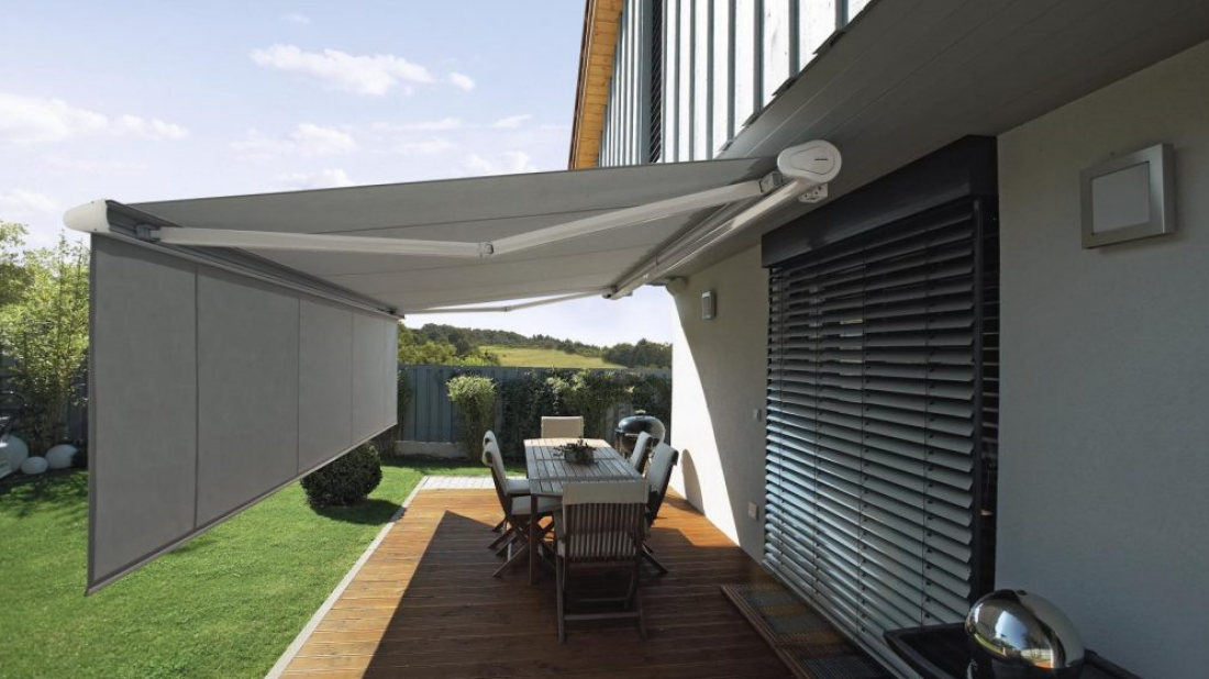 Markiza tarasowa: Ile kosztuje i jak wybrać model, który sprawdzi się przez lata?