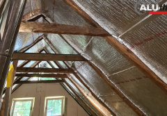 Termomodernizacja budynków istniejących - wyzwania projektowe i technologiczne Rola cienkowarstwowej izolacji refleksyjnej Aluthermo