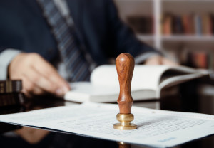 Polacy nie spisują testamentów. Nawet testament odręczny pomoże uniknąć sporu o majątek