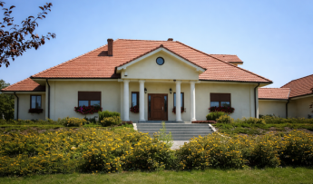 Szybkość i niezawodność bez kompromisów: Napęd do bram przesuwnych BM30/304/HS