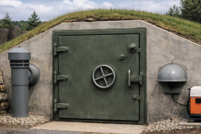 Przydomowy schron: budowa bez pozwolenia, ale nie bez formalności