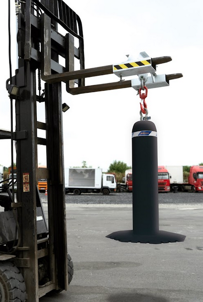 Konstrukcja blokady drogowej OktaBlock pozwala na jej szybki transport przy pomocy wózka widłowego lub wózka transportowego OktaMover