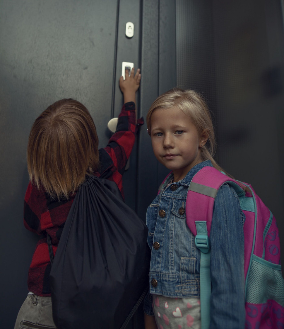 Drzwi wejściowe z czytnikiem linii papilarnych, fot. G-U Polska