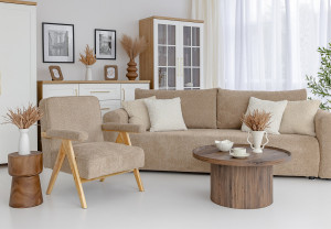 Jak ocieplić jasny salon, aby wyglądał lekko i stylowo?