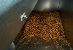 Podajnik kotła zapchany pelletem - najczęstsze przyczyny i skuteczne rozwiązania