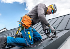 Dekarz, cieśla, architekt - kto za co odpowiada przy budowie dachu?