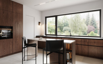 Efekt aluminium w oknach PVC - rozwiązania, które warto znać