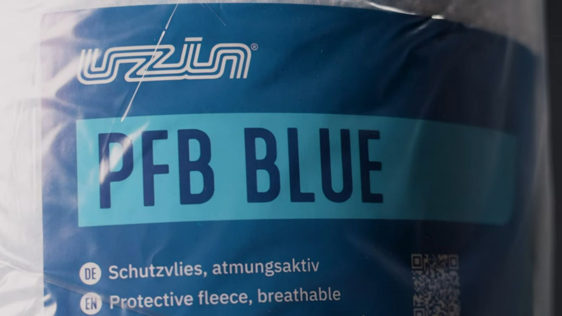PFB Blue zamiast zwykłej tektury. Tak zabezpieczysz nową podłogę podczas remontu
