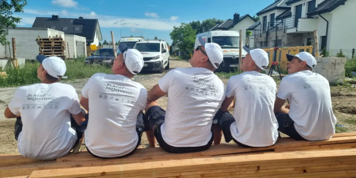 Odbiór dachu po pracach – co sprawdzić u dekarza?