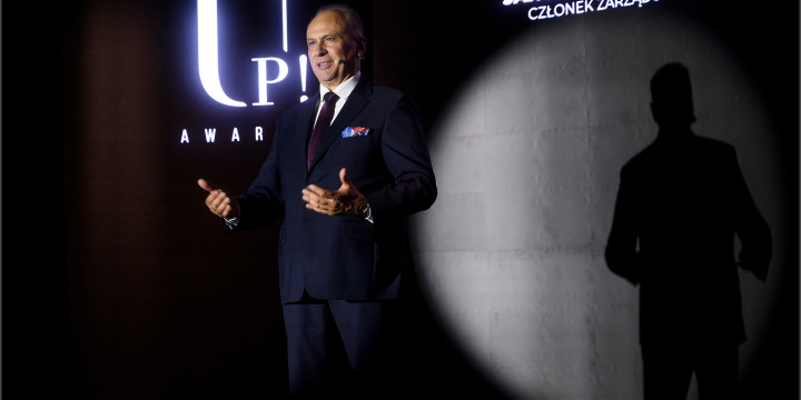 FAKRO na gali UP!Awards 2026. Janusz Komurkiewicz o świetle dziennym, architekturze i jakości życia