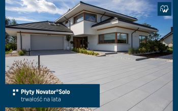 Nowoczesny minimalizm wokół domu, czyli jak płyty brukowe Novator® Solo redefiniują design posesji