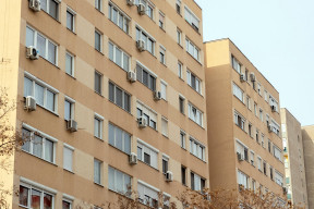 Mieszkanie jak piekarnik. Klimatyzacja w bloku wymaga zgody na montaż