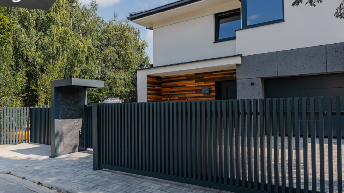 Ogrodzenia grzebieniowe z aluminium - nowoczesny design i wyjątkowa trwałość dla Twojej posesji