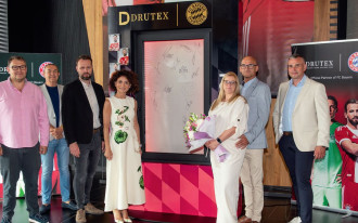 Kolekcjonerskie okno DRUTEX X FC BAYERN