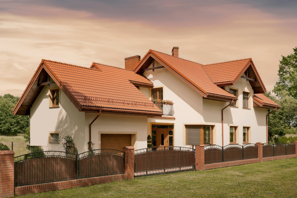 Dachówka betonowa Braas Celtycka Cisar, kolor ceglany