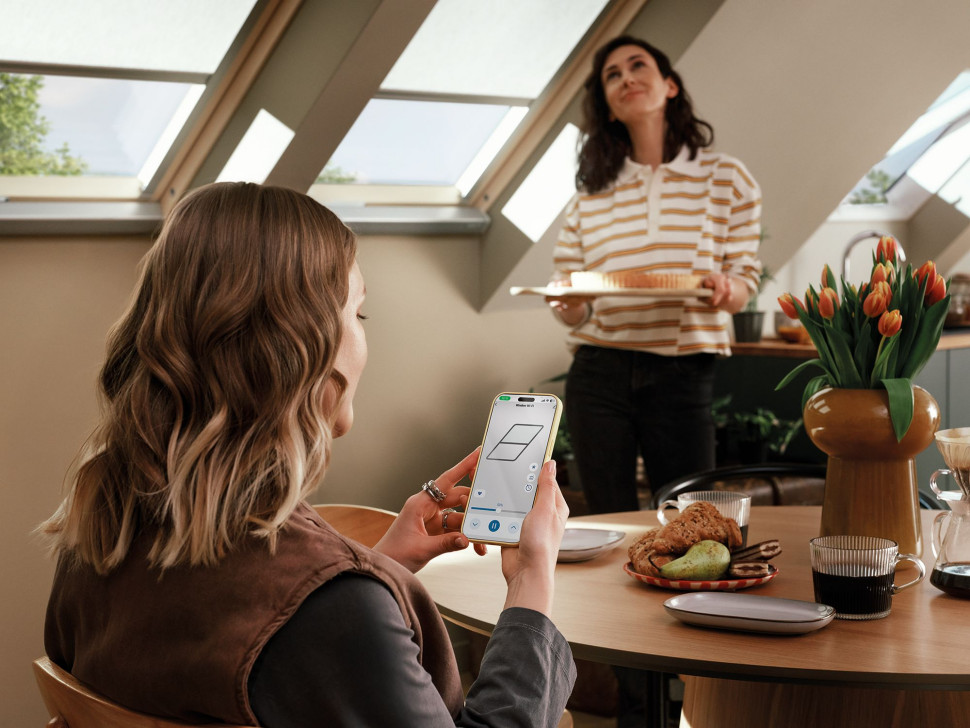 Dzięki inteligentnym scenariuszom i zautomatyzowanej kontroli w systemie Smart Home masz więcej czasu na to, co sprawia Ci przyjemność