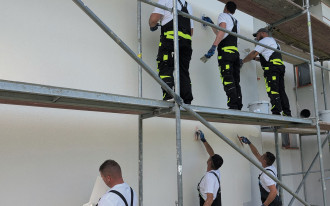 Jaki tynk elewacyjny wybrać, żeby nie odnawiać ścian? Rodzaje i ceny tynków