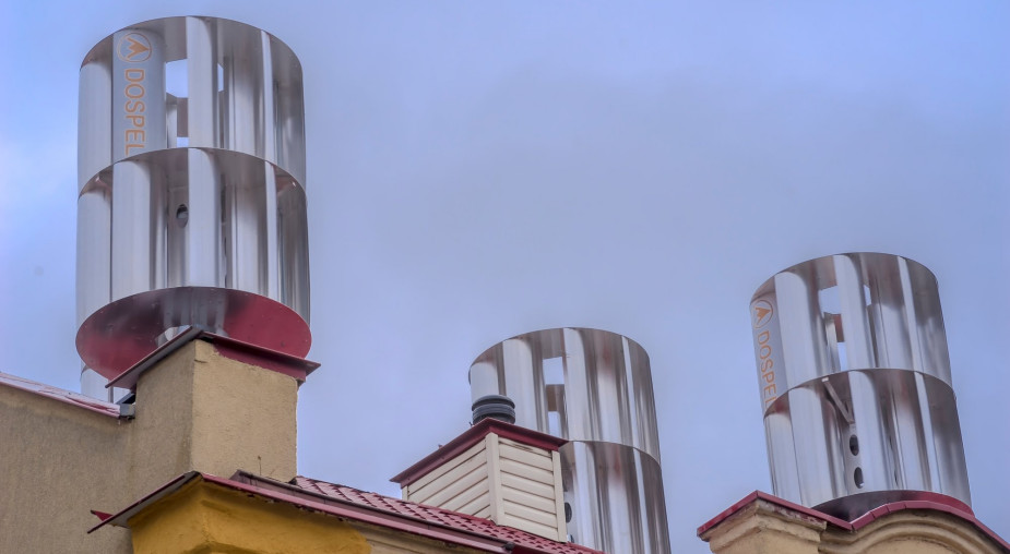 Przydomowa elektrownia wiatrowa - ile daje prądu i czy się opłaca?