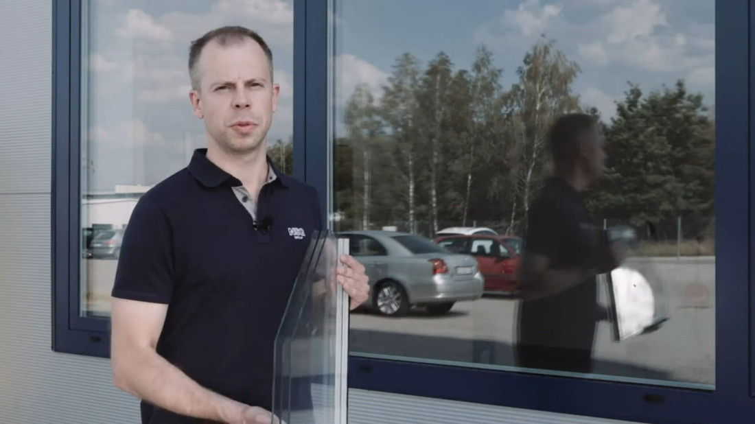 Jak powstają nowoczesne szyby zespolone? Od ramki dystansowej po argon