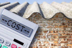 Ile kosztuje odnowienie dachu w 2026 roku? Za połowę ceny odpowiada jeden etap