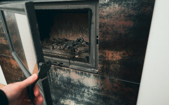 Jak regulować moc grzewczą kominka?
