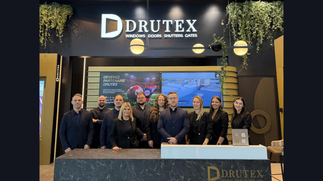 Drutex na BATIMAT 2026. Francuskie rozwiązania, norma RE2020 i Franck Ribéry