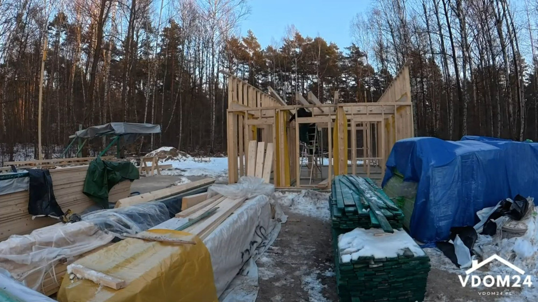 Domy szkieletowe pod klucz w 2026 roku. Stal czy drewno, ile trwa budowa i od czego zależy cena?