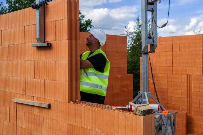Rewolucja na polskim rynku budowlanym. Wienerberger wprowadza ceramiczną prefabrykację Porotherm XXL!