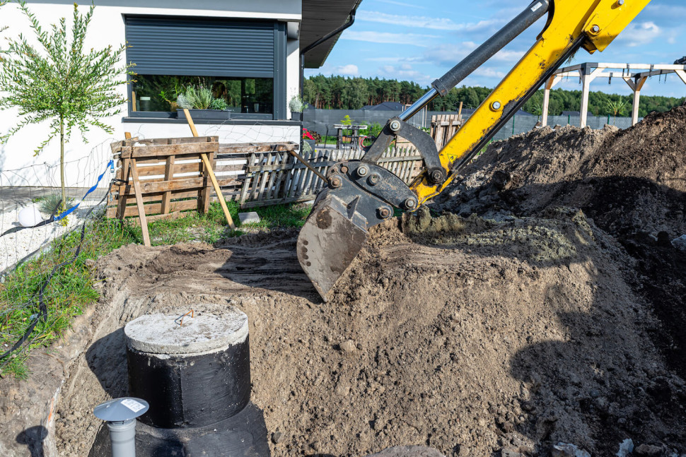 Betonowy zbiornik szamba jest lepszy przy wysokim poziomie wód gruntowych.