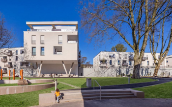 Architektoniczny balans w Mülheim an der Ruhr. Jak połączyć dostępność cenową mieszkań z nagradzaną energooszczędnością